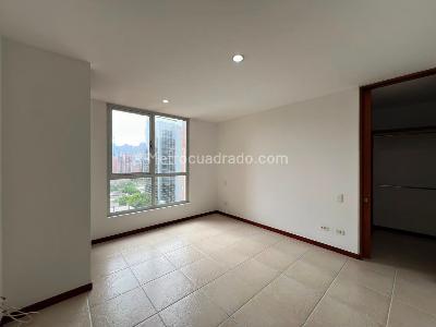 Apartamento de 3 alcobas en venta en El Poblado, Medellín, 95 m² · foto 10 de 17