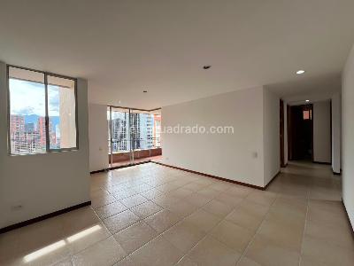 Apartamento de 3 alcobas en venta en El Poblado, Medellín, 95 m² · foto 2 de 17