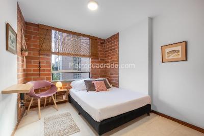 Apartamento de 2 alcobas en venta en El Poblado, Medellín, 73 m² · foto 10 de 13