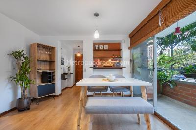 Apartamento de 2 alcobas en venta en El Poblado, Medellín, 73 m² · foto 5 de 13
