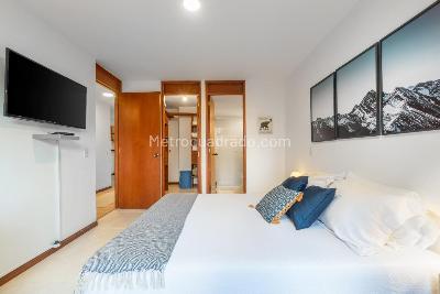 Apartamento de 2 alcobas en venta en El Poblado, Medellín, 73 m² · foto 8 de 13