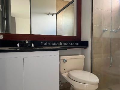 Apartamento de 2 alcobas en venta en El Poblado, Medellín, 142 m² · foto 14 de 15