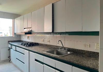 Apartamento de 3 alcobas en venta en El Poblado, Medellín, 168 m² · foto 6 de 17
