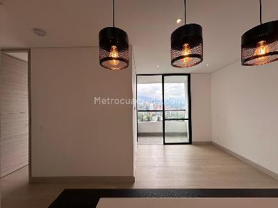 Apartamento de 2 alcobas en venta en El Poblado, Medellín, 61 m² · foto 6 de 19