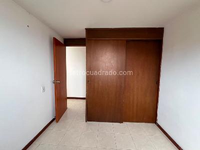 Apartamento en arriendo en El Poblado, Medellín · foto 7 de 13