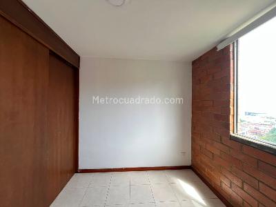 Apartamento en arriendo en El Poblado, Medellín · foto 8 de 13