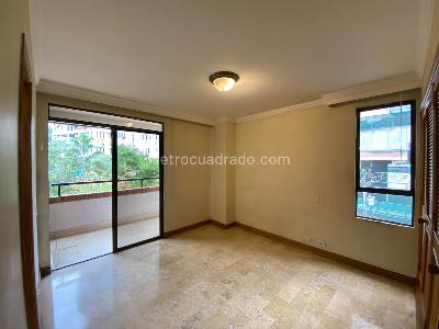 Apartamento de 3 alcobas en venta en El Poblado, Medellín, 254 m² · foto 11 de 16