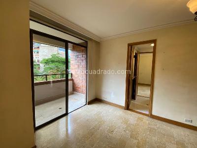 Apartamento de 3 alcobas en venta en El Poblado, Medellín, 254 m² · foto 12 de 16