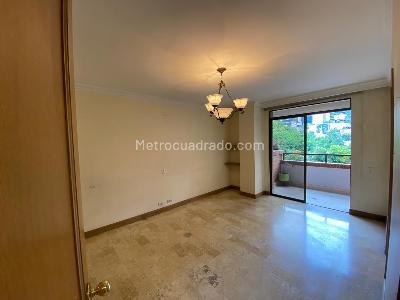 Apartamento de 3 alcobas en venta en El Poblado, Medellín, 254 m² · foto 8 de 16