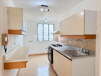 Apartamento de 2 alcobas en venta en El Poblado, Medellín, 86 m² · foto 7 de 15
