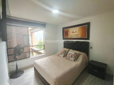 Apartamento de 3 alcobas en venta en El Poblado, Medellín, 128 m² · foto 12 de 19