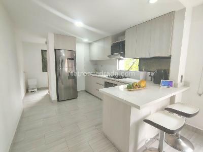 Apartamento de 3 alcobas en venta en El Poblado, Medellín, 128 m² · foto 6 de 19