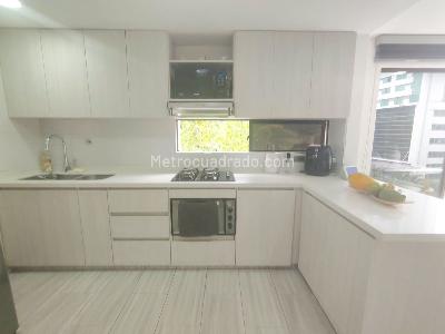 Apartamento de 3 alcobas en venta en El Poblado, Medellín, 128 m² · foto 8 de 19