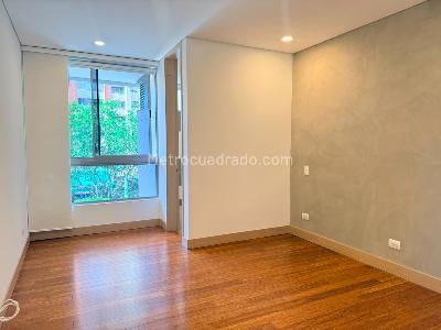 Apartamento en venta en El Poblado, Medellín · foto 12 de 19