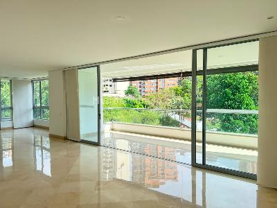Apartamento en venta en El Poblado, Medellín · foto 3 de 19