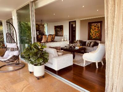 Casa de 4 alcobas en venta en El Poblado, Medellín, 1633 m² · foto 11 de 14