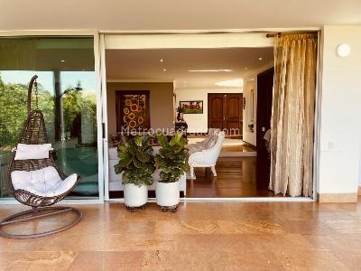 Casa de 4 alcobas en venta en El Poblado, Medellín, 1633 m² · foto 12 de 14