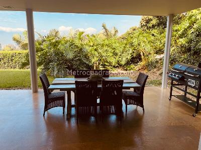 Casa de 4 alcobas en venta en El Poblado, Medellín, 1633 m² · foto 13 de 14