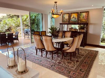 Casa de 4 alcobas en venta en El Poblado, Medellín, 1633 m² · foto 3 de 14