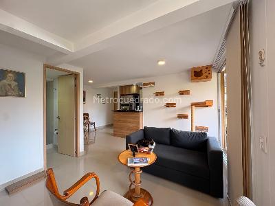 Apartamento de 1 alcoba en venta en Sabaneta, Sabaneta, 53 m² · foto 3 de 11