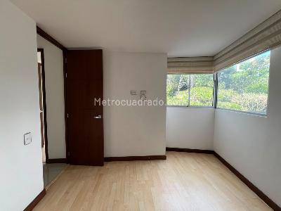 Apartamento de 2 alcobas en arriendo en El Poblado, Medellín, 64 m² · foto 8 de 14
