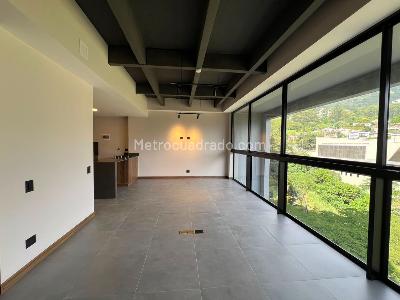 Apartamento de 1 alcoba en arriendo en Altos Del Poblado, Medellín, 50 m² · foto 2 de 10