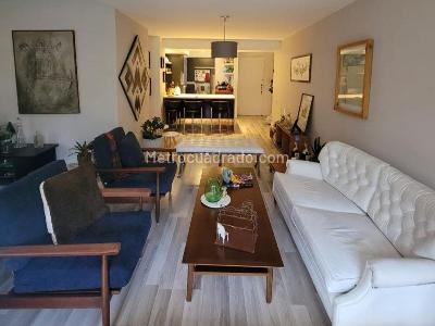 Apartamento en venta en El Poblado, Medellín · foto 3 de 13
