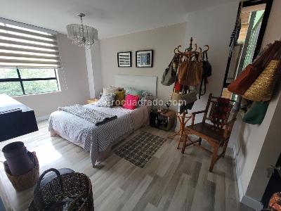 Apartamento en venta en El Poblado, Medellín · foto 8 de 13