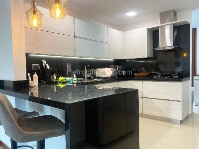 Casa en arriendo en El Poblado, Medellín · foto 6 de 18