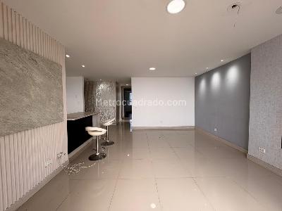 Apartamento de 3 alcobas en venta en Sabaneta, Sabaneta, 84 m² · foto 2 de 15
