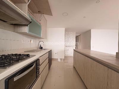 Apartamento de 3 alcobas en venta en Sabaneta, Sabaneta, 84 m² · foto 5 de 15