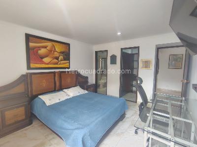 Apartamento de 3 alcobas en venta en Los Balsos, Medellín, 215 m² · foto 11 de 18