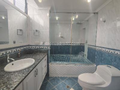 Apartamento de 3 alcobas en venta en Los Balsos, Medellín, 215 m² · foto 16 de 18