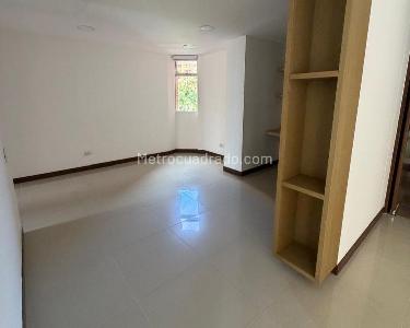 Apartamento en venta en Envigado, Envigado · foto 2 de 12