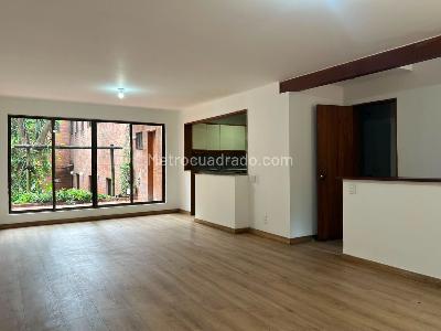 Casa de 3 alcobas en venta en Envigado, Envigado, 160 m² · foto 2 de 17