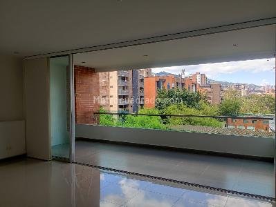 Apartamento en venta en Envigado, Envigado · foto 2 de 17