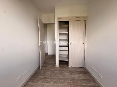 Apartamento de 3 alcobas en venta en Sabaneta, Sabaneta, 76 m² · foto 13 de 15