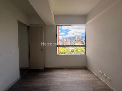 Apartamento de 3 alcobas en venta en Sabaneta, Sabaneta, 76 m² · foto 9 de 15