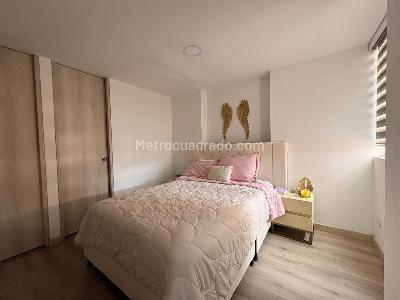 Apartamento de 3 alcobas en venta en Sabaneta, Sabaneta, 84 m² · foto 12 de 16