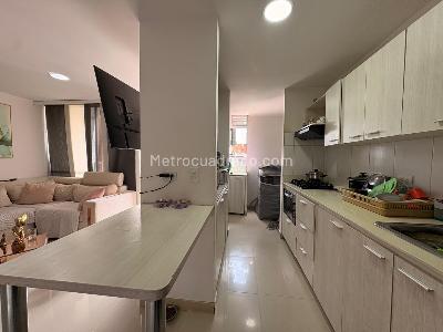 Apartamento de 3 alcobas en venta en Sabaneta, Sabaneta, 84 m² · foto 4 de 16
