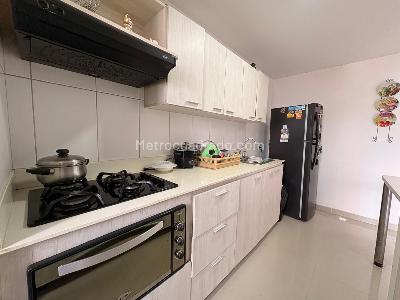 Apartamento de 3 alcobas en venta en Sabaneta, Sabaneta, 84 m² · foto 6 de 16