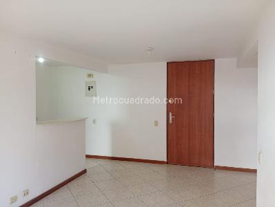 Apartamento en venta en El Poblado, Medellín · foto 3 de 13