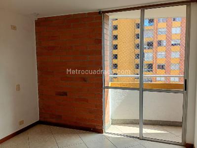 Apartamento en venta en El Poblado, Medellín · foto 8 de 13