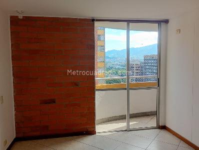 Apartamento en venta en El Poblado, Medellín · foto 9 de 13