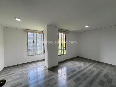 Apartamento en arriendo en El Poblado, Medellín · foto 10 de 12