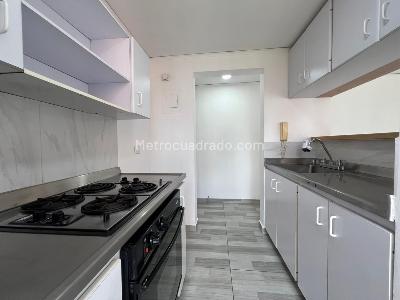 Apartamento en arriendo en El Poblado, Medellín · foto 5 de 12