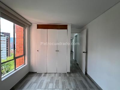 Apartamento en arriendo en El Poblado, Medellín · foto 6 de 12