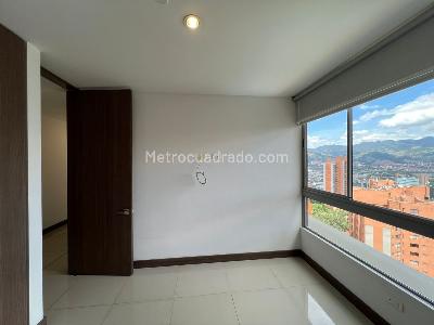 Apartamento de 3 alcobas en venta en Castropol, Medellín, 120 m² · foto 10 de 18