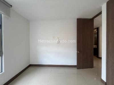 Apartamento de 3 alcobas en venta en Castropol, Medellín, 120 m² · foto 11 de 18