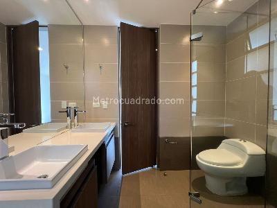 Apartamento de 3 alcobas en venta en Castropol, Medellín, 120 m² · foto 16 de 18